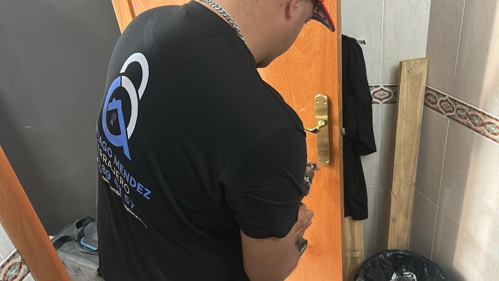 Cerrajero urgente trabajando a domicilio en Badalona